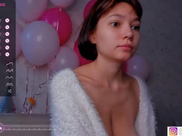 girl bzzzme image #5390965