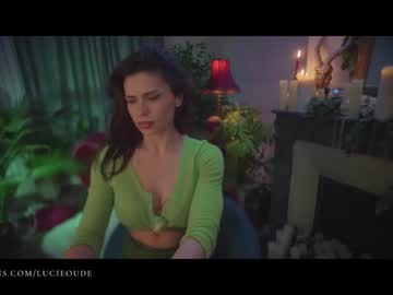 girl lucieoude_ image #3337233