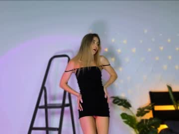 girl emmi_rosee image #4031676