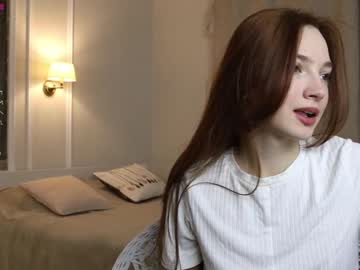 girl _guesswhat_ image #903618