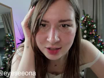 girl eyeseeona3 image #3290161