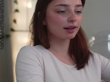 girl floret_joy image #6890412