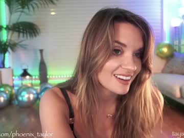 girl phoenix_taylor image #3399228
