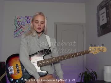 girl petitebrat image #6695602