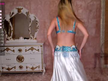girl welcome2pleasureland image #3483997