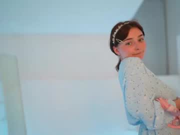 girl floret_joy image #5638526
