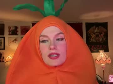 girl bigredcarrott image #4909244