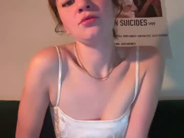 girl olive__nextdoor image #5053068