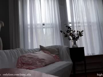 girl _june image #2931077