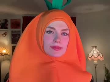 girl bigredcarrott image #4807750