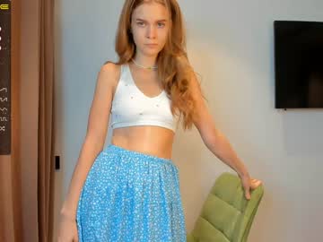 girl carolynsveronica image #5011037