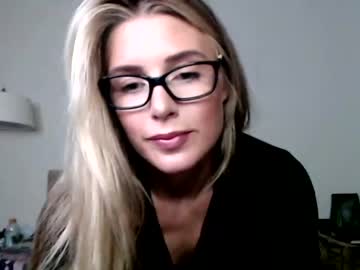 girl theselina_kyle image #1932897