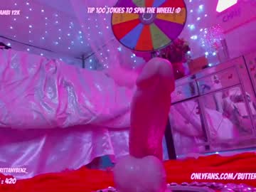 girl butterybubblebutt image #3830123