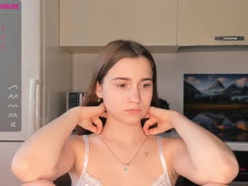 girl emilybrowne image #3823457