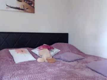 girl hugetittiesgerda image #2037995