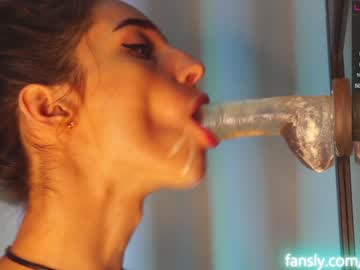 girl angels_kiss image #1704646
