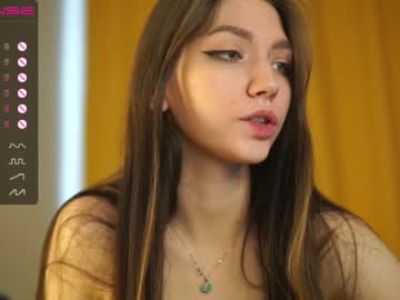 girl angels_kiss image #4165320