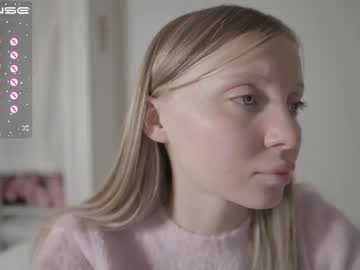 girl pureangeldolores image #5940291