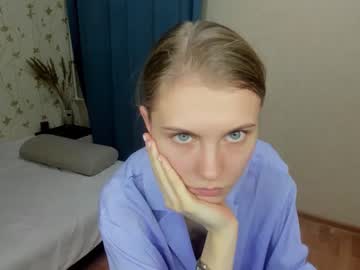 girl phoebepaw image #6082184