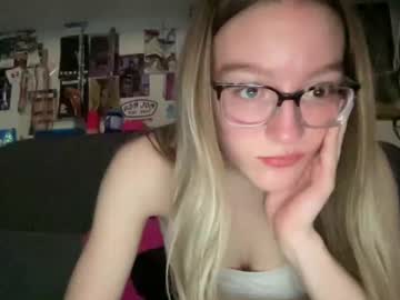 girl alyssag7001 image #7028385
