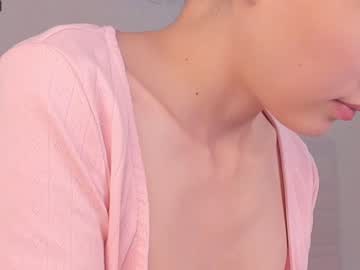 girl bzzzme image #4617792