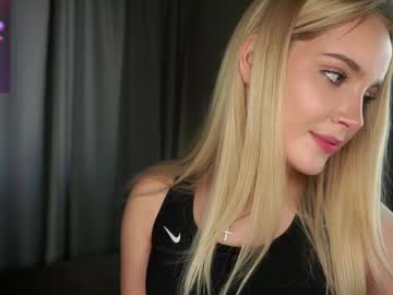 girl lipswithsmileonthem image #6975594