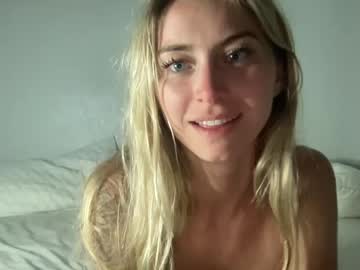 girl lovelyemiliaxx image #4737308