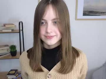 girl julie_wilson_ image #7024676