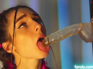 girl angels_kiss image #1805123