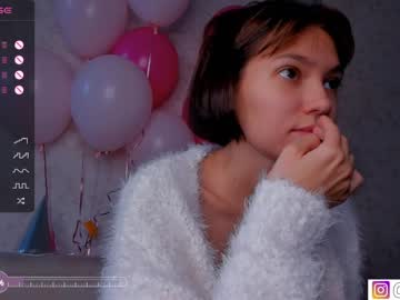 girl bzzzme image #5391374