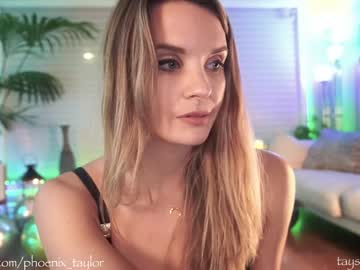 girl phoenix_taylor image #3399328