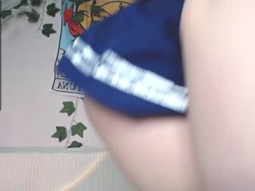 girl shycinderella image #3610547