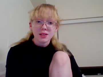 girl blonde_katie image #6430440