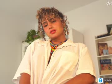 girl arletnoa image #4684270