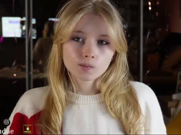 girl bestblondiiecb image #6369919