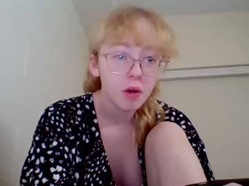 girl blonde_katie image #6293762