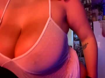 girl curvycabaret image #820280