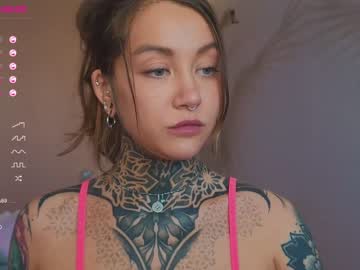 girl nickyneck image #6138484