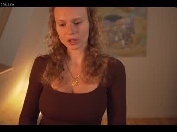 girl chillwithkira image #1817910