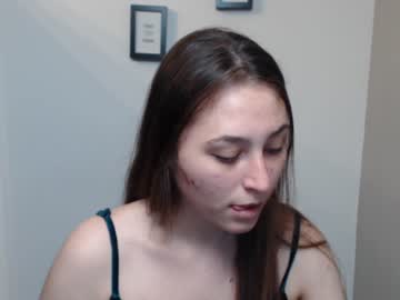 girl jolie_cres image #430069