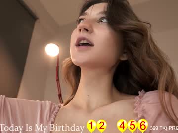 girl mia_elfie image #5950111