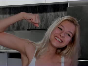 girl juliaberrin image #2250823