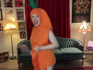 girl bigredcarrott image #4908858
