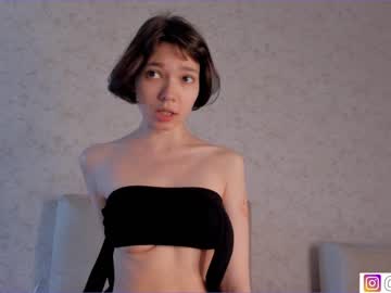 girl bzzzme image #4753108