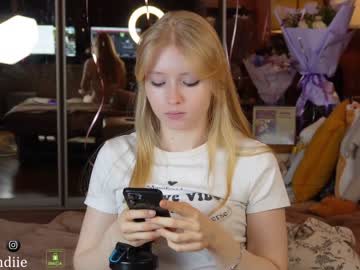 girl bestblondiiecb image #6255597