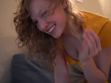 girl sistinehashands image #3617690