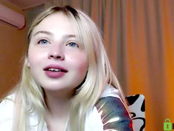 girl shy_blondiee image #3649118
