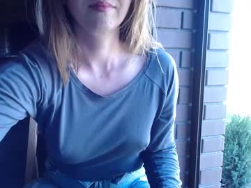 girl juicy_peach88 image #2110861