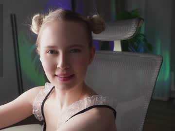 girl sonyaericsson image #6857230