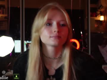 girl bestblondiiecb image #6276367